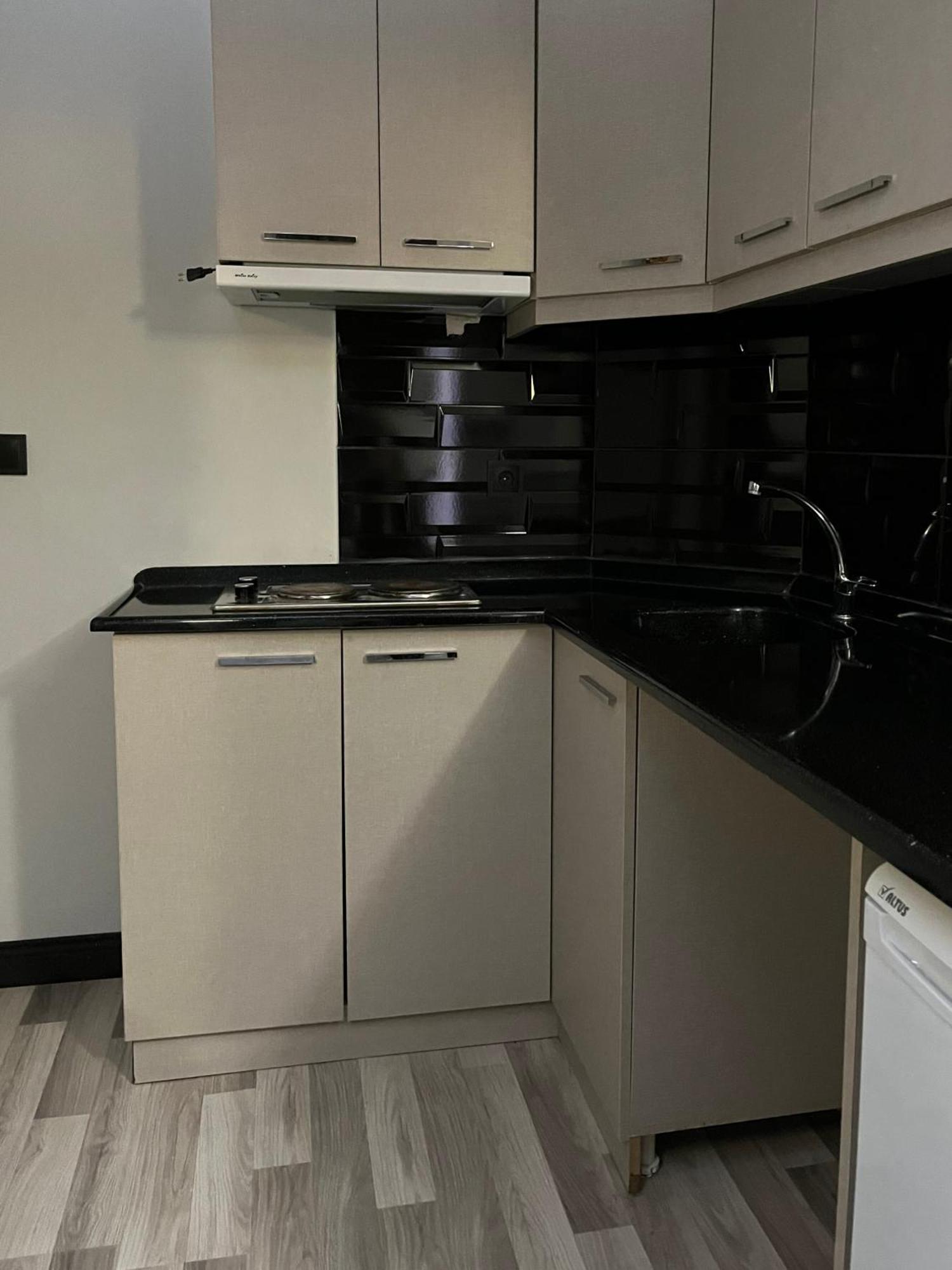 Aparthotel Global 2*
